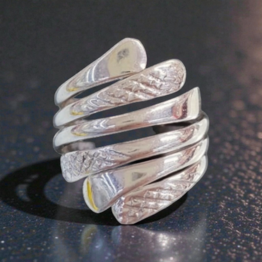 Peruvian Handmade 950 Silver Ring – Spiral Wrap